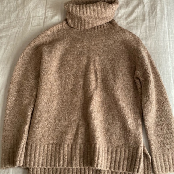 Vici Sweaters - Vici Henry Sweater in color Oatmeal
